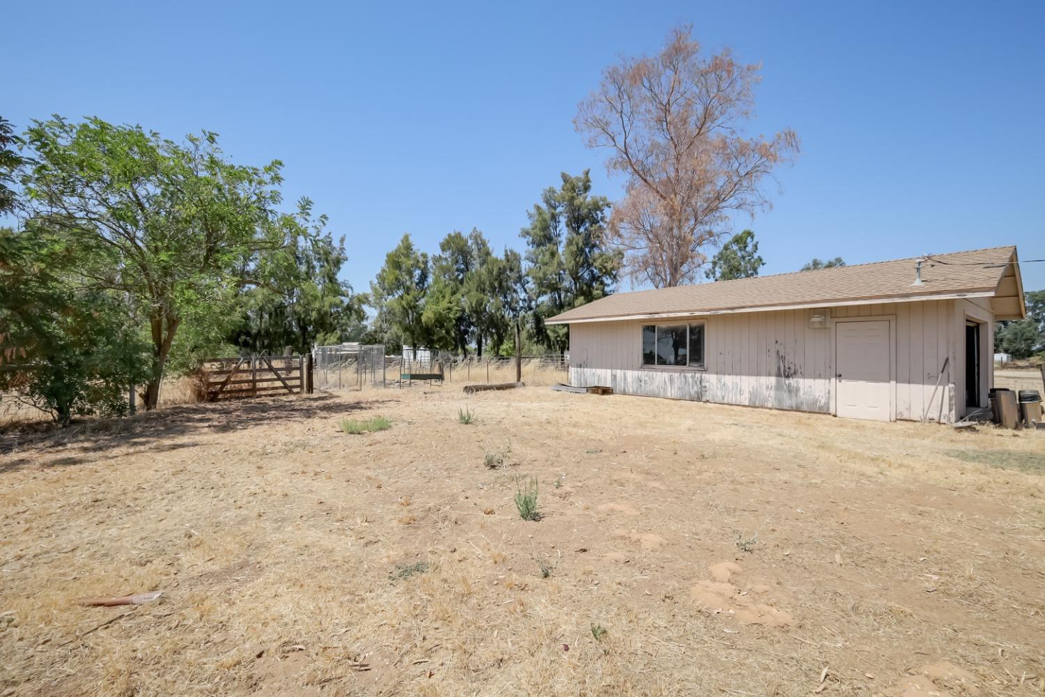 Pacific Avenue, Rio Oso, California image 37