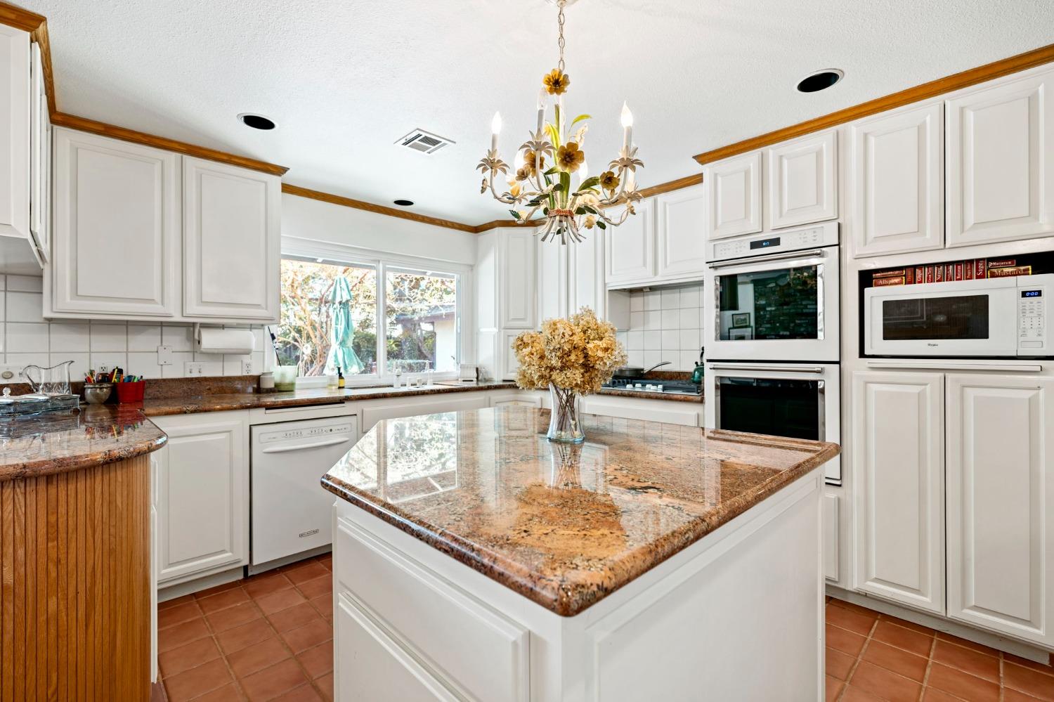 Detail Gallery Image 19 of 57 For 9730 Mira Del Rio Dr, Sacramento,  CA 95827 - 4 Beds | 2/1 Baths