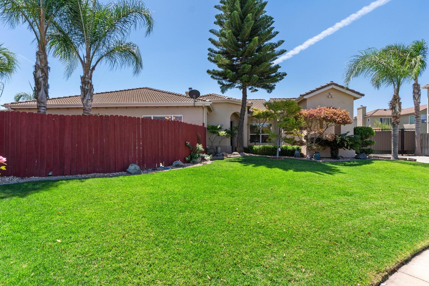 Detail Gallery Image 3 of 51 For 2324 San Marco Ct., Manteca,  CA 95337 - 4 Beds | 3 Baths