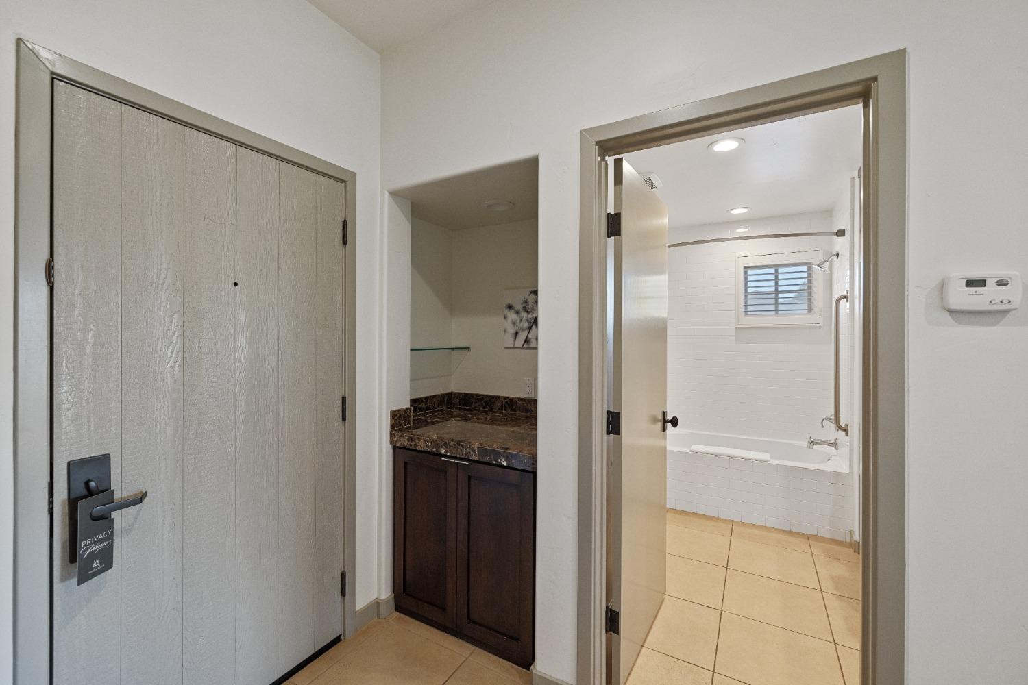 Detail Gallery Image 13 of 16 For 1297 Woodhaven Ln, Lodi,  CA 95242 - 2 Beds | 2 Baths