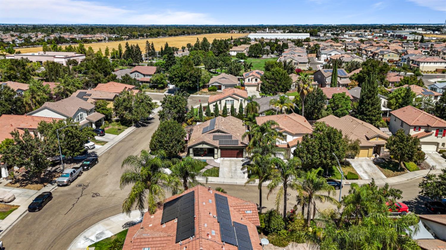 Detail Gallery Image 3 of 25 For 391 Citrus Way, Tracy,  CA 95377 - 3 Beds | 2 Baths