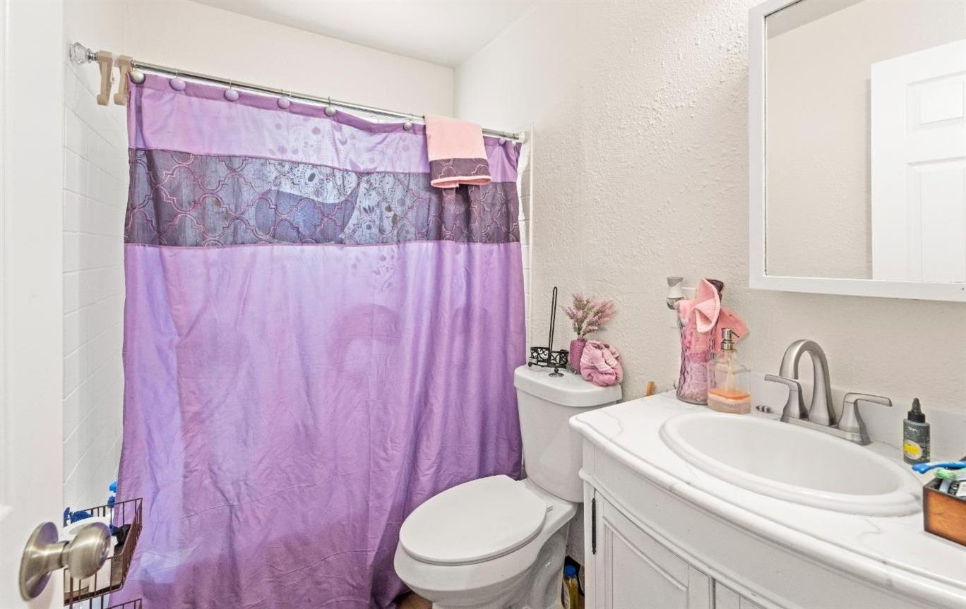 Detail Gallery Image 14 of 31 For 4724 Parker Ave, Sacramento,  CA 95820 - – Beds | – Baths