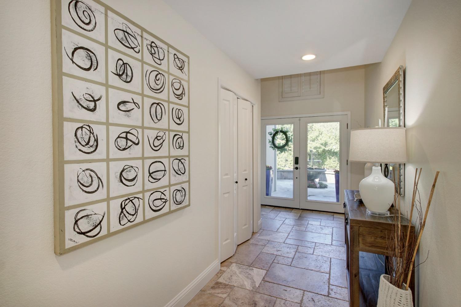 Detail Gallery Image 5 of 82 For 8281 E Hidden Lakes Dr, Granite Bay,  CA 95746 - 5 Beds | 3/1 Baths