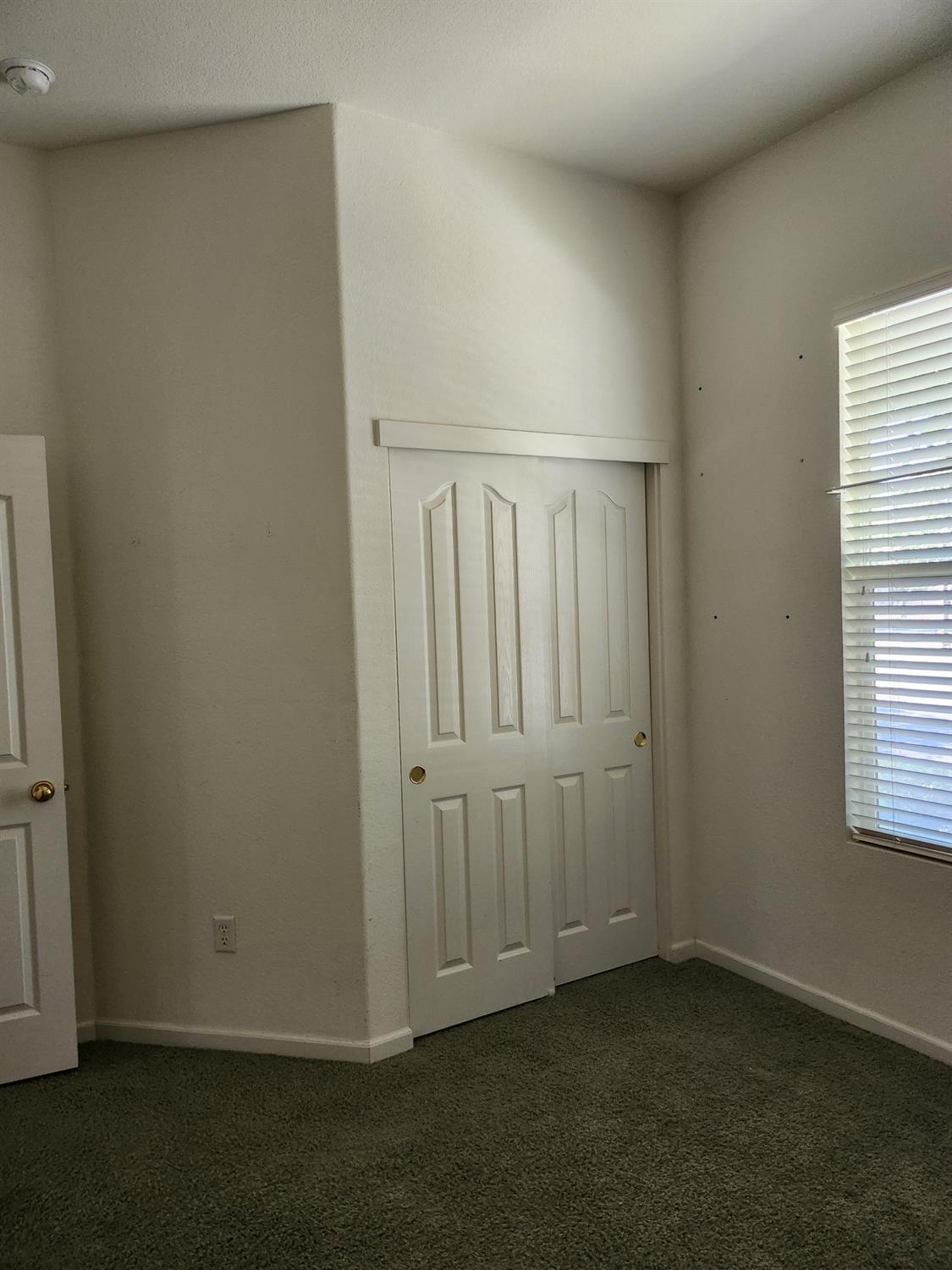 Detail Gallery Image 12 of 38 For 2320 Rose Arbor Dr, Sacramento,  CA 95835 - 2 Beds | 2 Baths