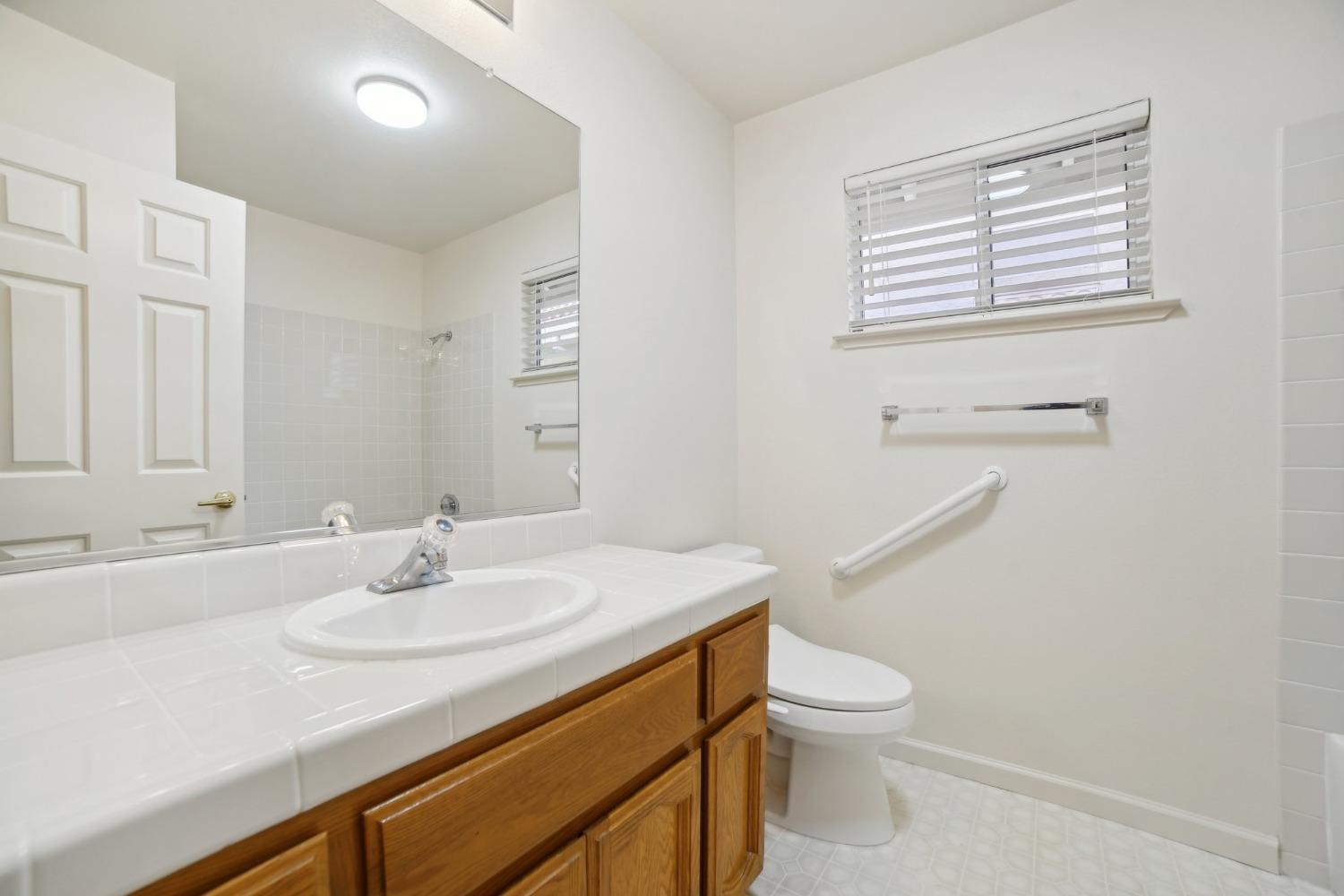 Detail Gallery Image 20 of 30 For 105 Traylen Ct, Folsom,  CA 95630 - 3 Beds | 2 Baths