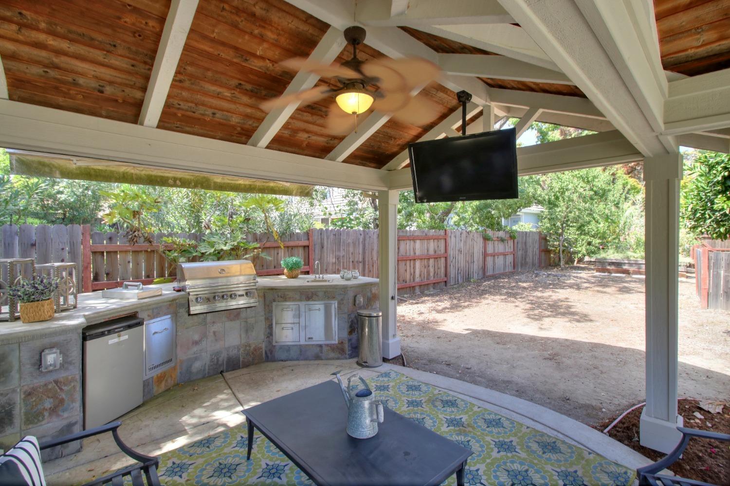 Detail Gallery Image 47 of 82 For 8281 E Hidden Lakes Dr, Granite Bay,  CA 95746 - 5 Beds | 3/1 Baths