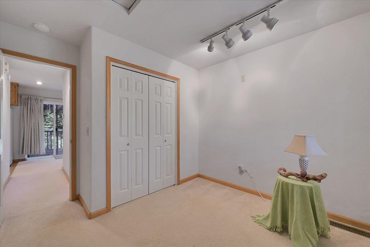 Detail Gallery Image 18 of 41 For 14002 Meadow View Dr, Grass Valley,  CA 95945 - 3 Beds | 2/1 Baths