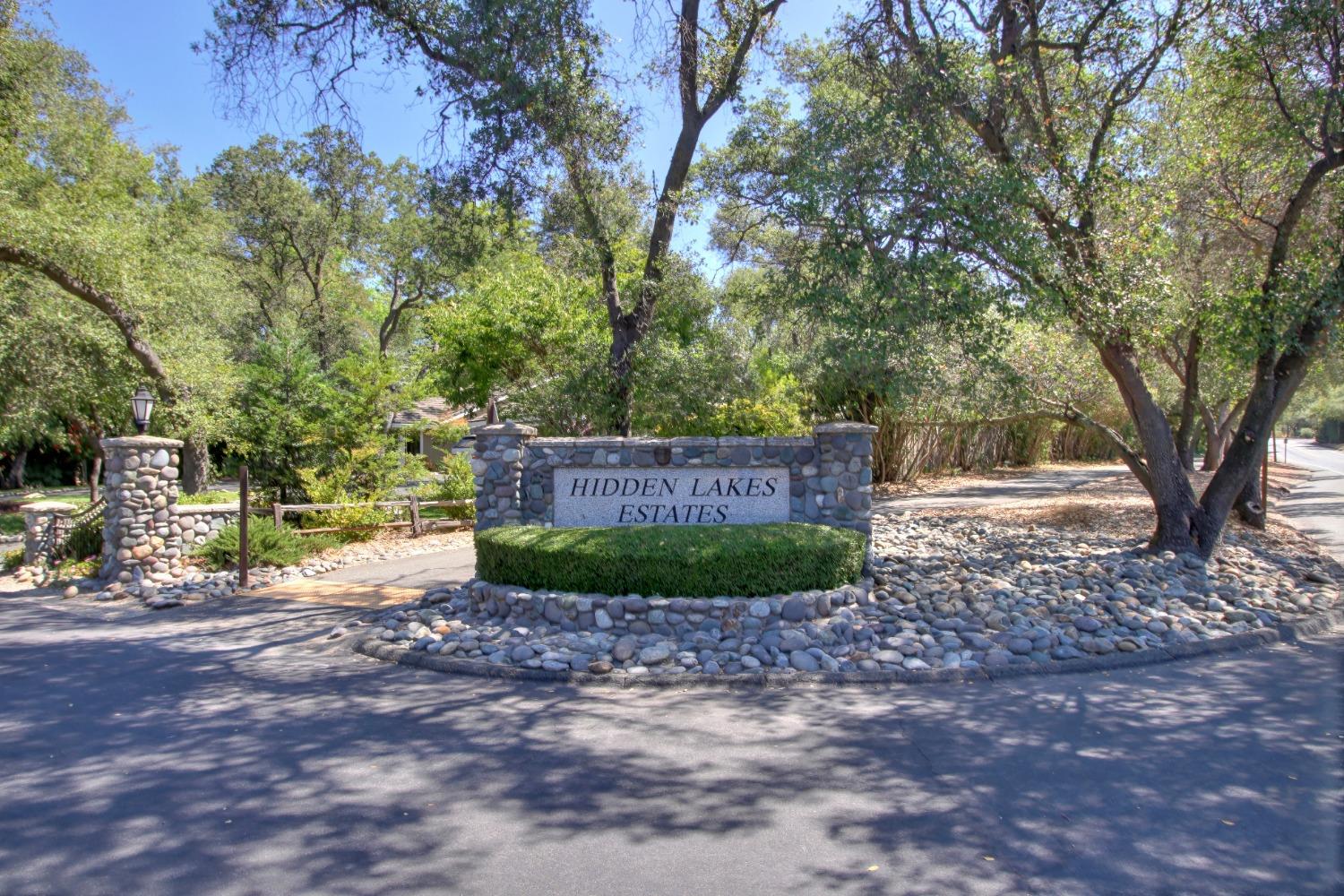 Detail Gallery Image 68 of 82 For 8281 E Hidden Lakes Dr, Granite Bay,  CA 95746 - 5 Beds | 3/1 Baths