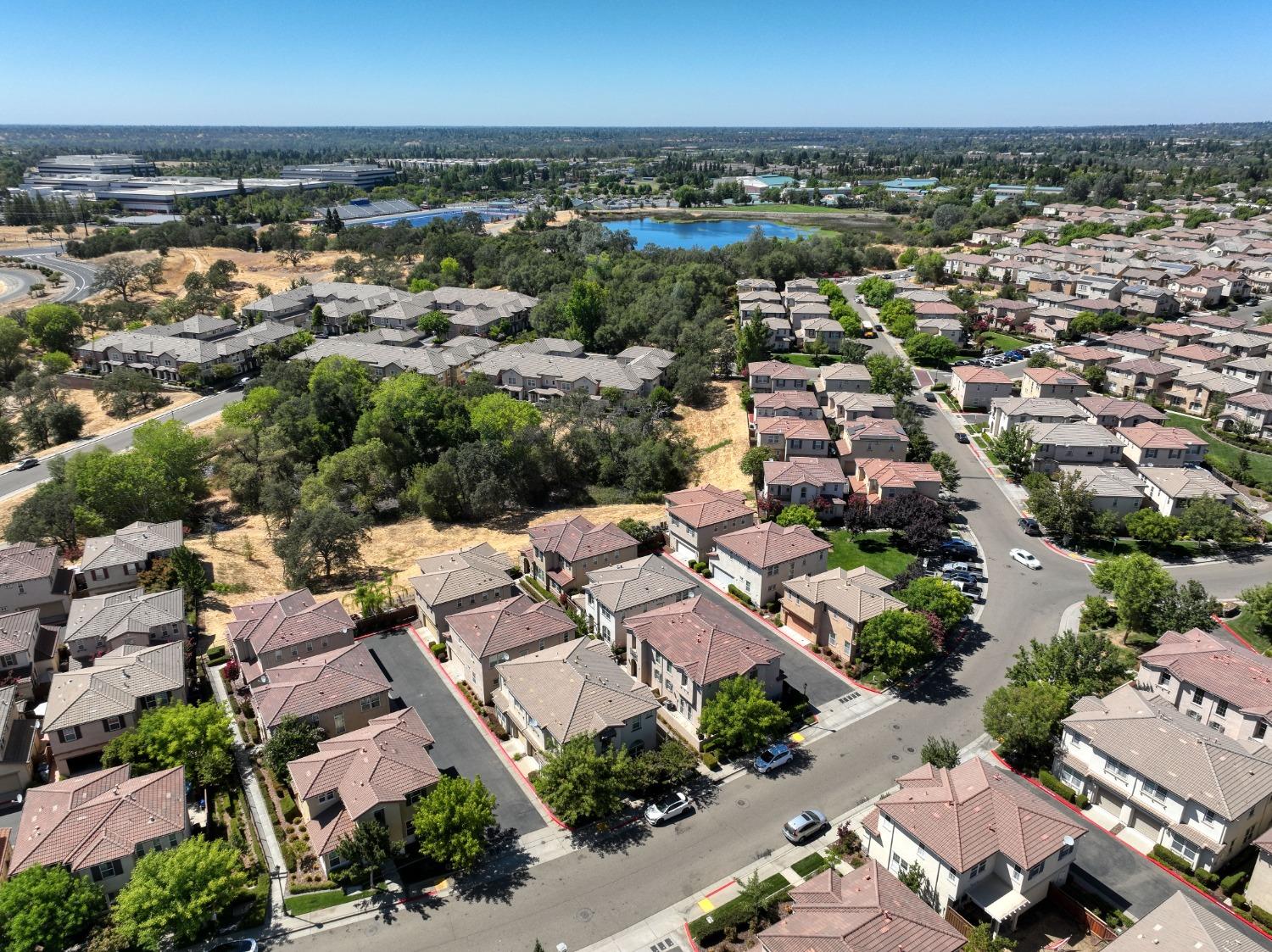 Detail Gallery Image 35 of 38 For 153 Barnhill Dr, Folsom,  CA 95630 - 3 Beds | 2/1 Baths