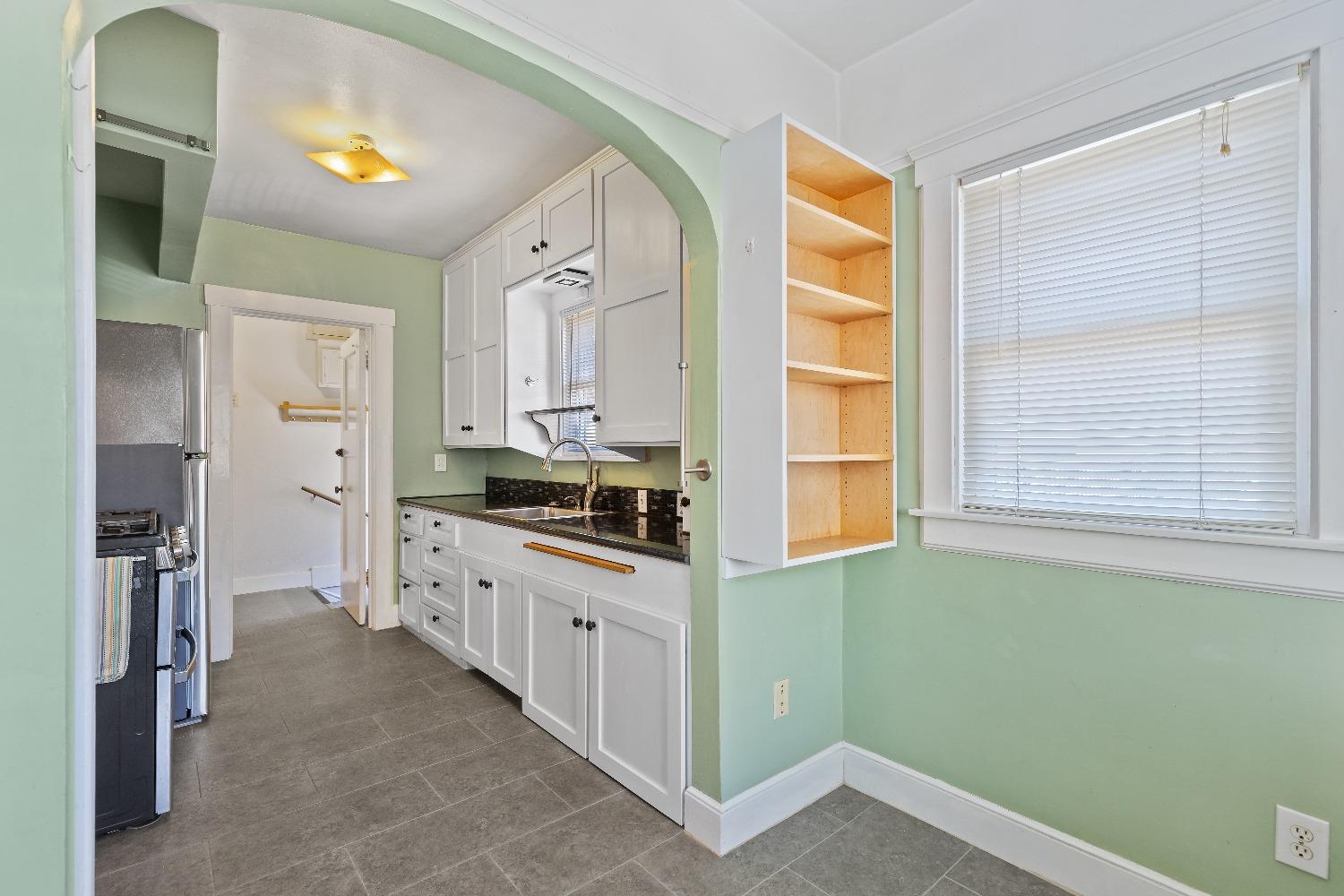 Detail Gallery Image 13 of 30 For 4861 7th Ave, Sacramento,  CA 95820 - 2 Beds | 1/1 Baths