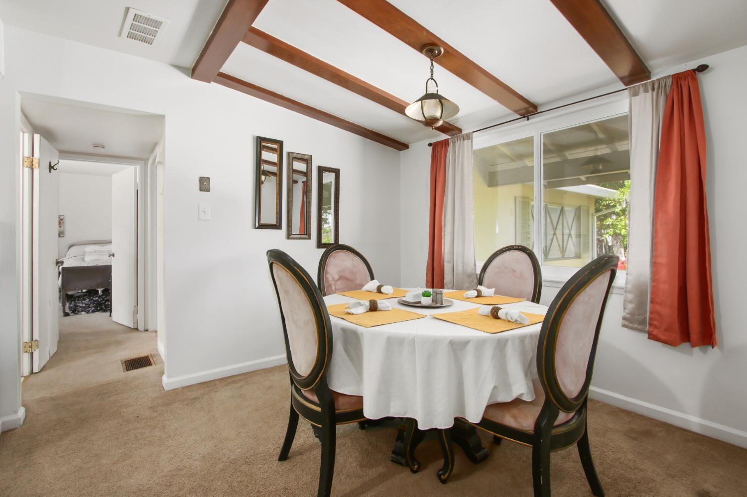 Detail Gallery Image 21 of 39 For 4065 Manhattan Cir, Sacramento,  CA 95823 - 4 Beds | 2 Baths