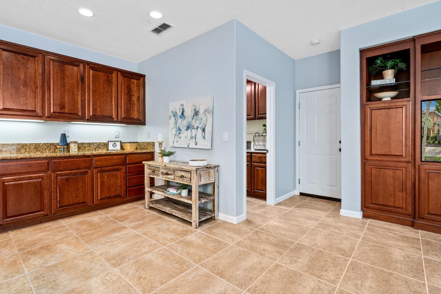 Detail Gallery Image 26 of 59 For 182 W Invitar Ln, Mountain House,  CA 95391 - 4 Beds | 2/1 Baths