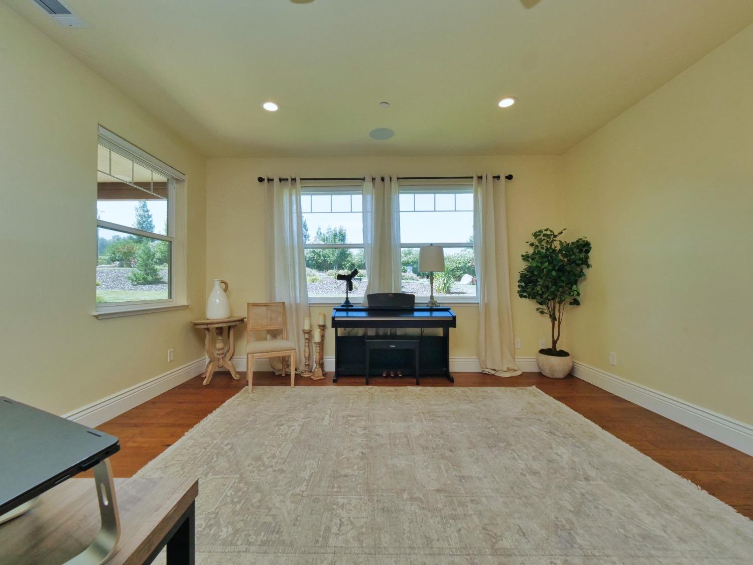 Detail Gallery Image 55 of 94 For 4675 D Agostini Dr, Somerset,  CA 95684 - 4 Beds | 3/1 Baths