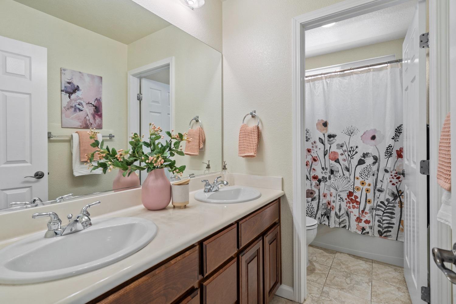 Detail Gallery Image 37 of 59 For 182 W Invitar Ln, Mountain House,  CA 95391 - 4 Beds | 2/1 Baths