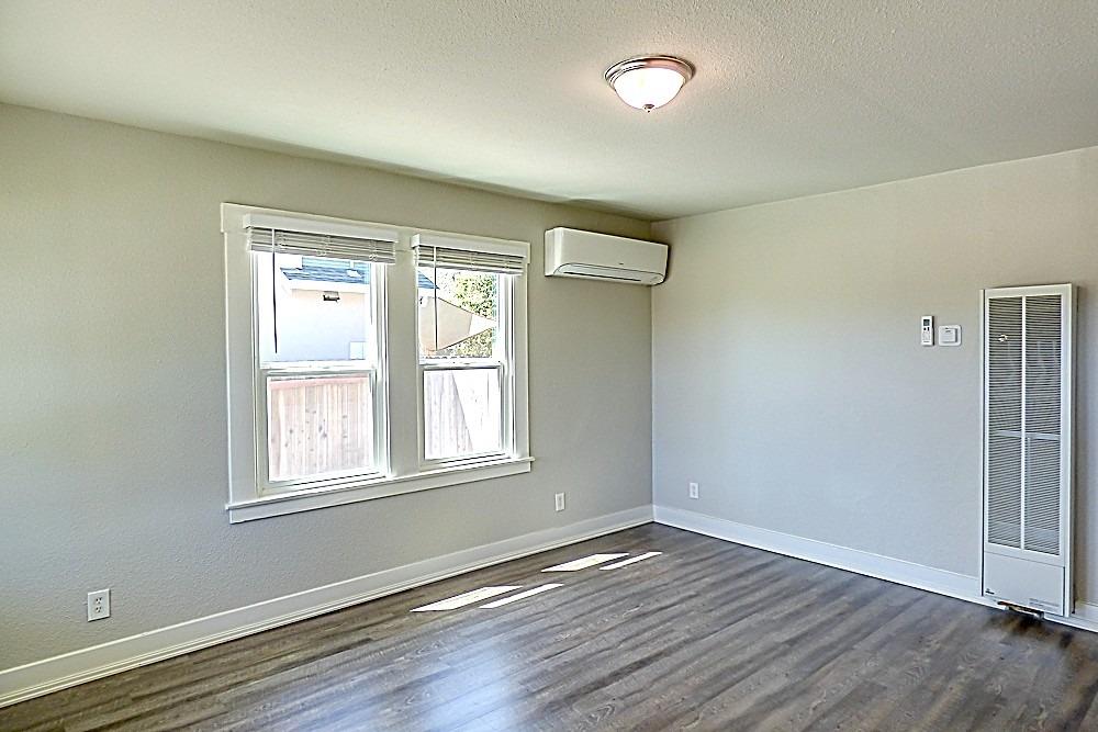 Detail Gallery Image 6 of 26 For 4220 Attawa Ave, Sacramento,  CA 95822 - 2 Beds | 1 Baths