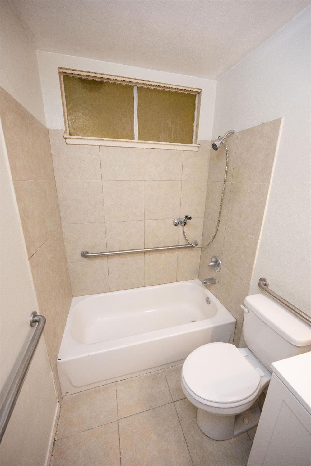 Detail Gallery Image 16 of 18 For 3374 Swaim Ct, Sacramento,  CA 95838 - 4 Beds | 1/1 Baths