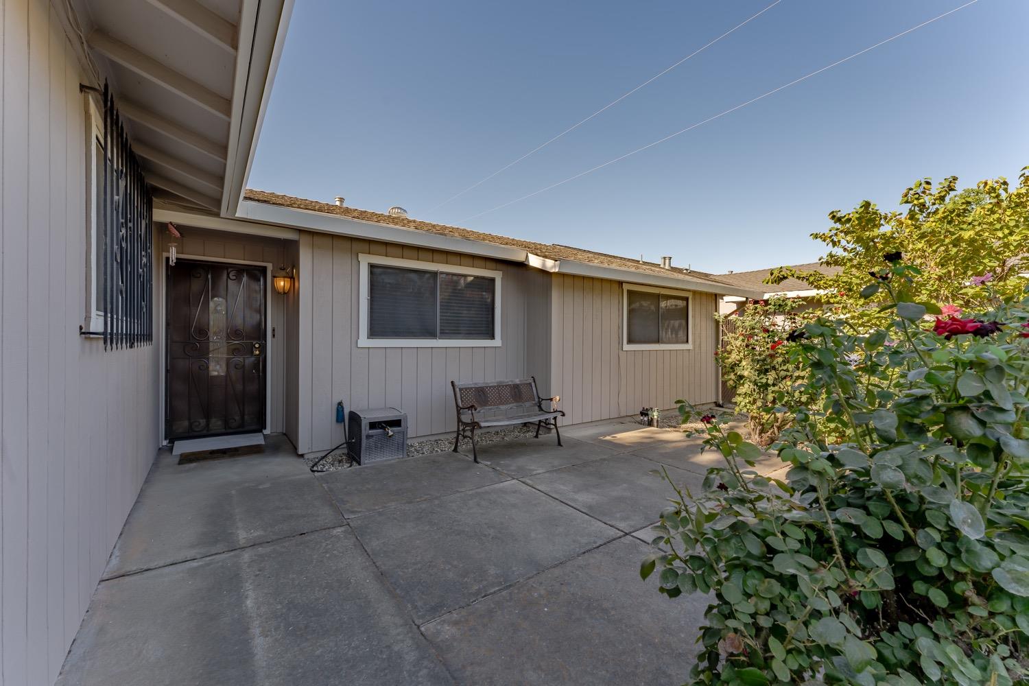 Lomita Way, Rio Linda, California image 3