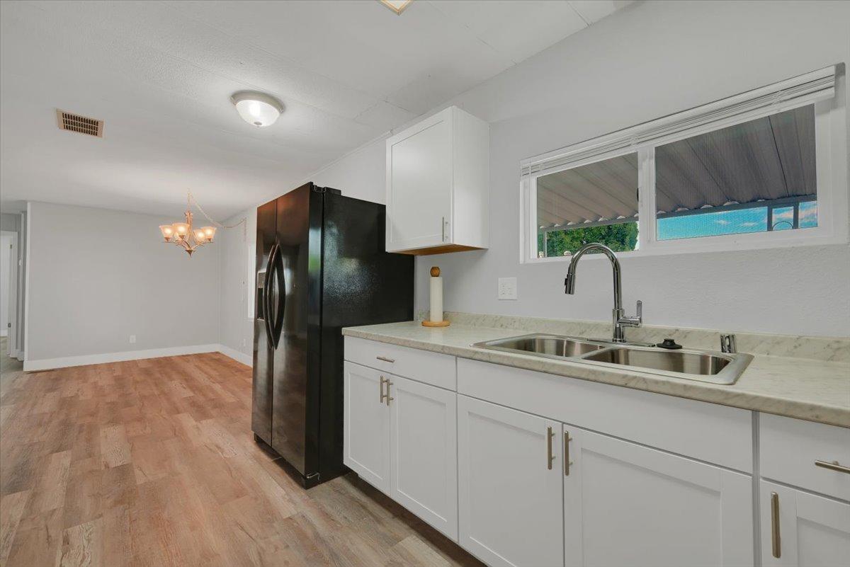 Detail Gallery Image 11 of 27 For 7424 Sylmar Ln 213, Sacramento,  CA 95842 - 3 Beds | 2 Baths