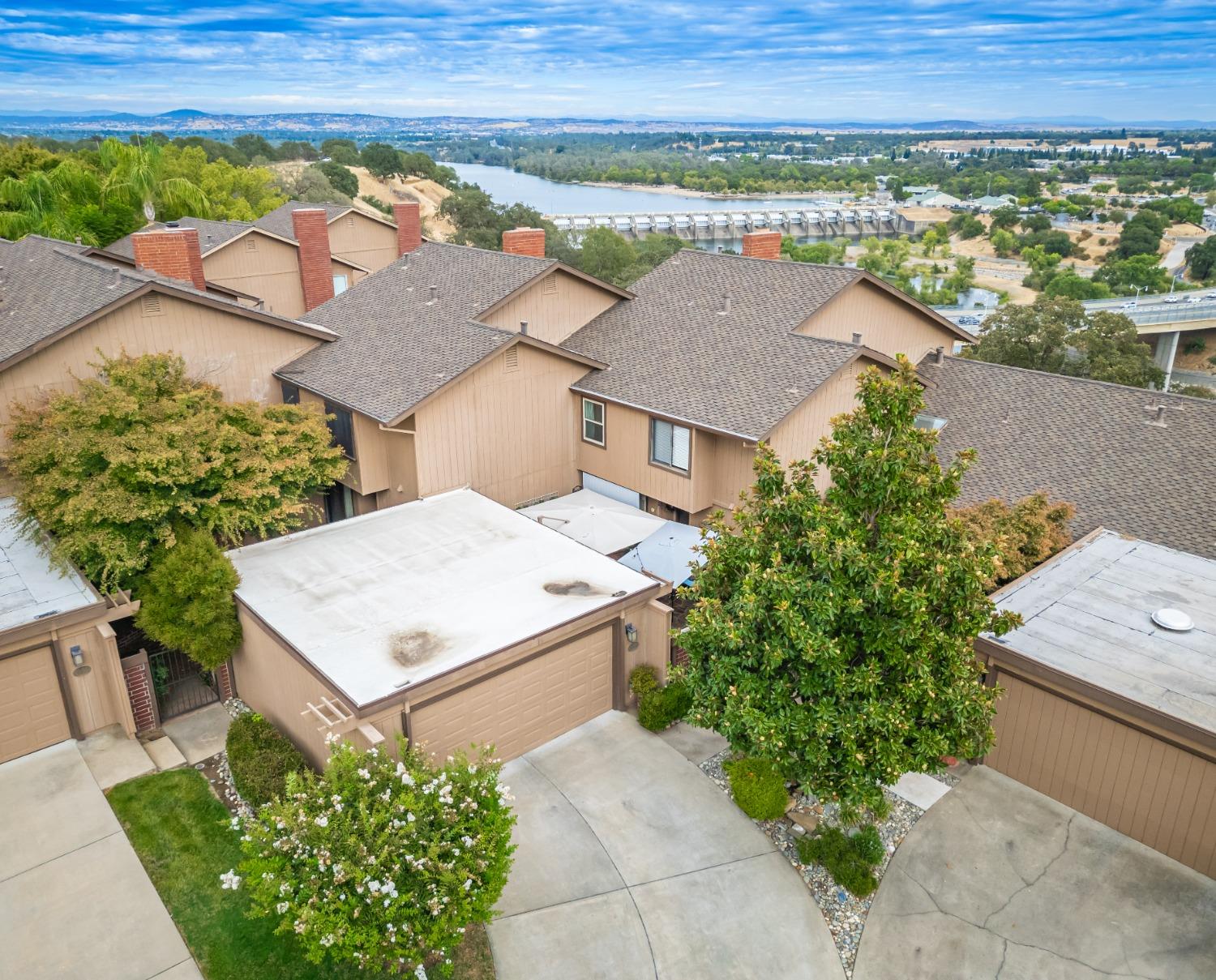 Detail Gallery Image 32 of 40 For 8960 Bluff Ln, Fair Oaks,  CA 95628 - 3 Beds | 2/1 Baths