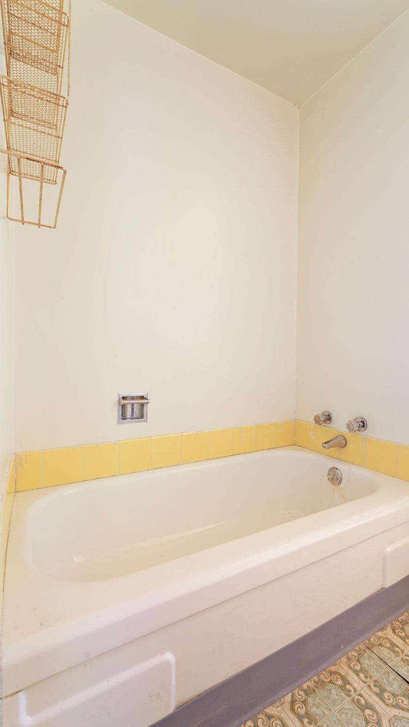 Detail Gallery Image 18 of 38 For 1825 N Debonaire Dr, Modesto,  CA 95350 - 3 Beds | 2 Baths