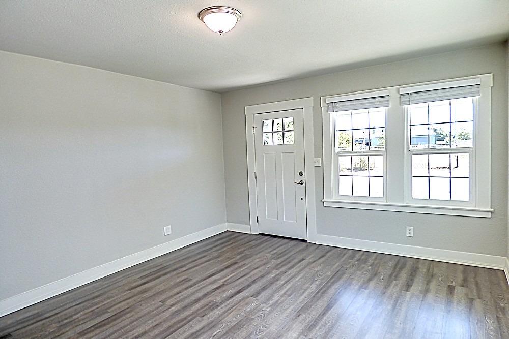 Detail Gallery Image 5 of 26 For 4220 Attawa Ave, Sacramento,  CA 95822 - 2 Beds | 1 Baths