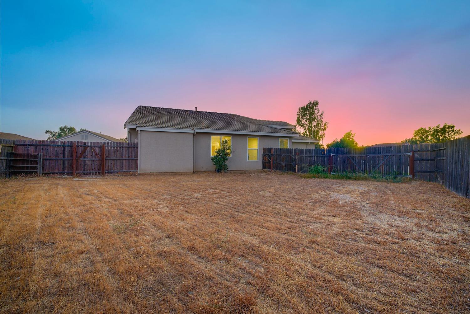 Union Pacific Court, Rio Linda, California image 36