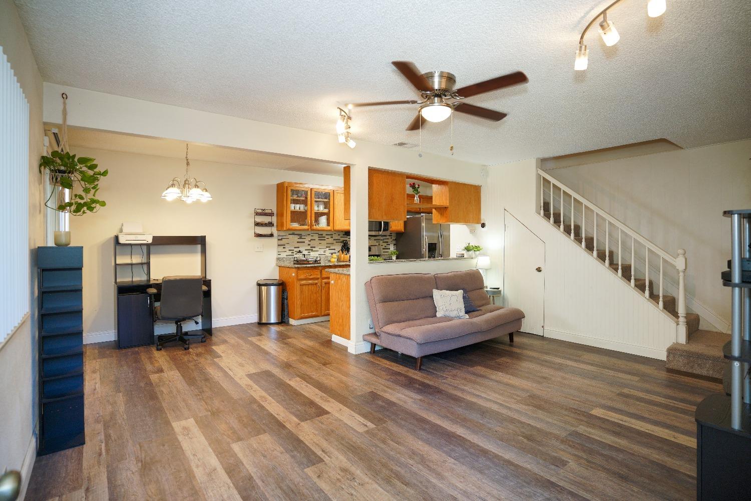 Detail Gallery Image 1 of 27 For 4762 Greenholme Dr #2,  Sacramento,  CA 95842 - 2 Beds | 1 Baths