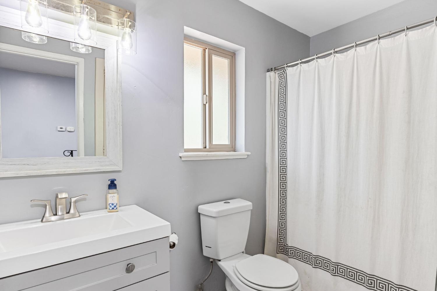 Detail Gallery Image 22 of 31 For 505 Ashley Ave, Woodland,  CA 95695 - 4 Beds | 2/1 Baths