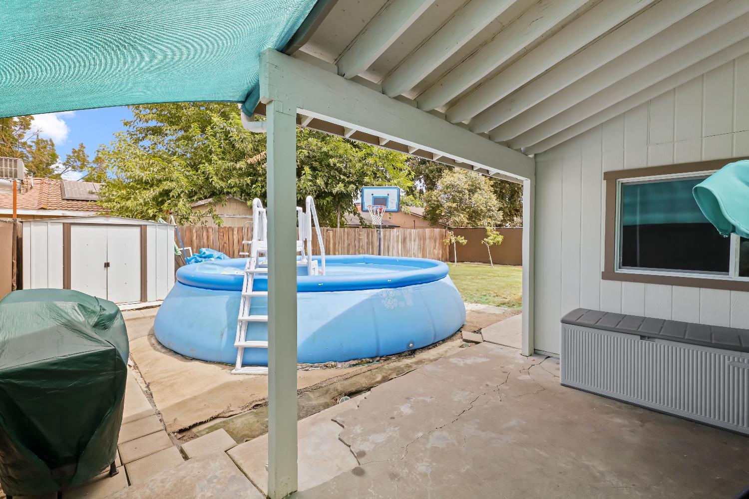 Detail Gallery Image 25 of 27 For 2427 Sandalwood Dr, Stockton,  CA 95210 - 4 Beds | 2 Baths