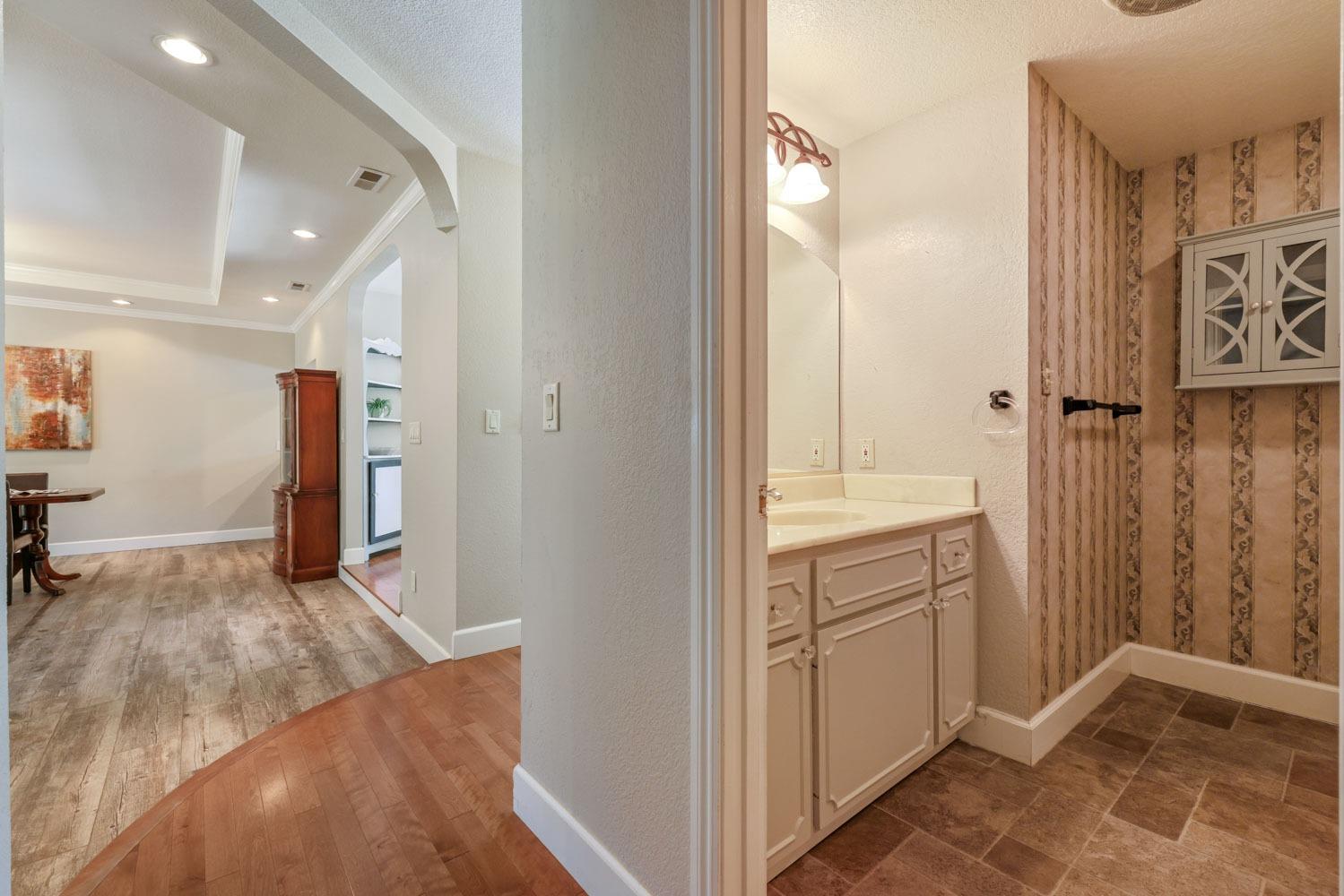 Detail Gallery Image 24 of 63 For 211 Hammond Dr, Auburn,  CA 95603 - 4 Beds | 2 Baths