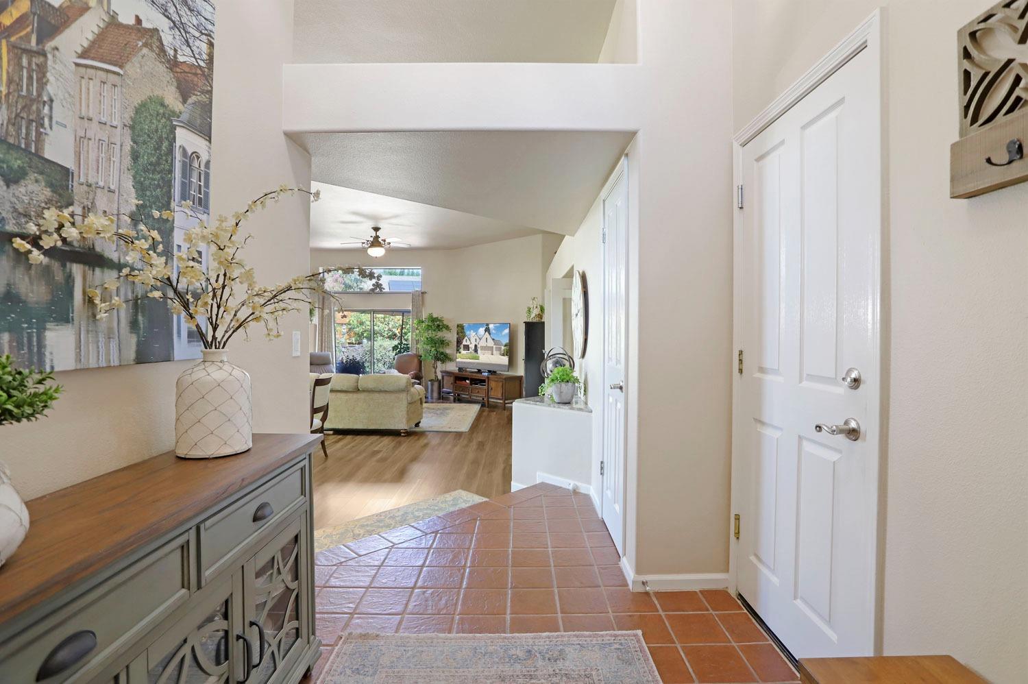 Detail Gallery Image 9 of 55 For 1120 Sonora Ave, Manteca,  CA 95337 - 3 Beds | 2 Baths