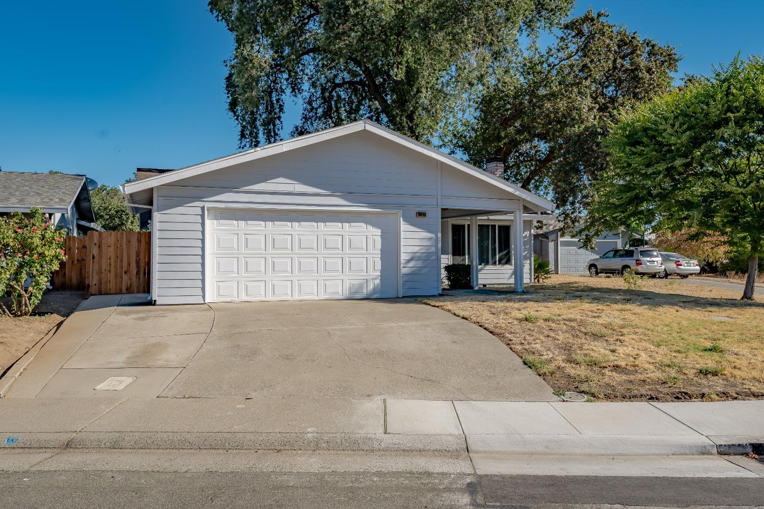 Detail Gallery Image 1 of 1 For 10049 Yukon River Way, Rancho Cordova,  CA 95670 - 3 Beds | 2 Baths