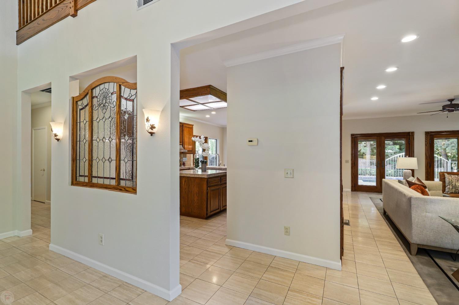 Detail Gallery Image 16 of 81 For 2120 Cove Ct, Stockton,  CA 95204 - 3 Beds | 2/1 Baths