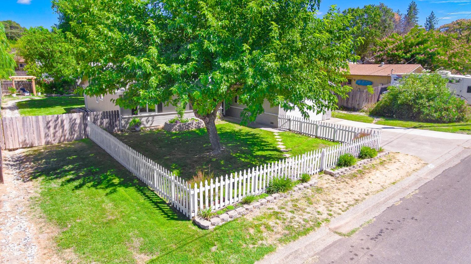 Detail Gallery Image 32 of 36 For 4589 Volo Mine Dr, Diamond Springs,  CA 95619 - 4 Beds | 2 Baths