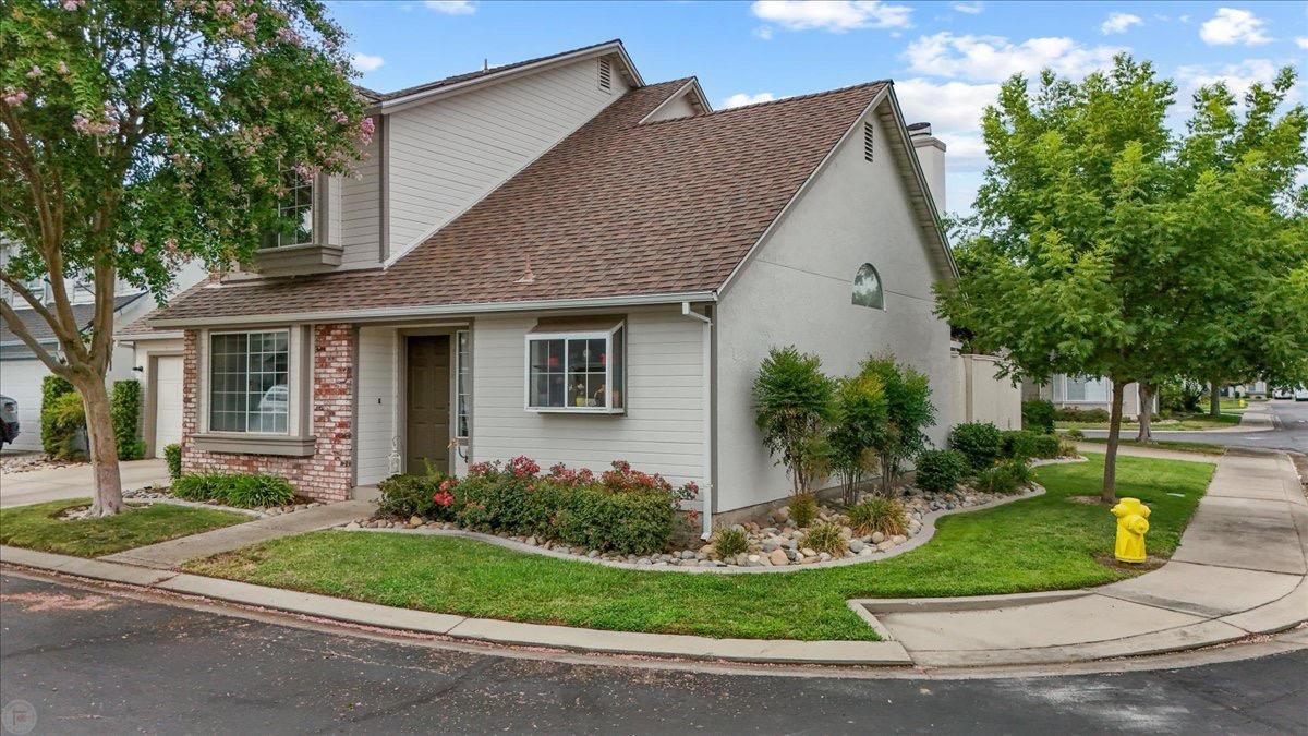 Detail Gallery Image 1 of 29 For 2829 Sand Stone St, Modesto,  CA 95355 - 3 Beds | 2 Baths