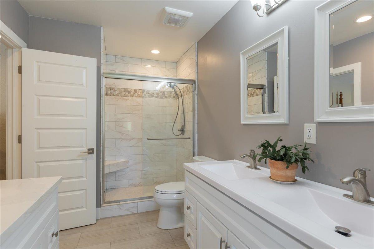 Detail Gallery Image 69 of 91 For 3828 Fairway Dr, Cameron Park,  CA 95682 - 6 Beds | 5/1 Baths