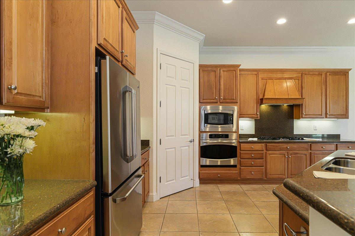 Detail Gallery Image 24 of 99 For 2451 Belle Glade Ln, Manteca,  CA 95336 - 2 Beds | 2/1 Baths