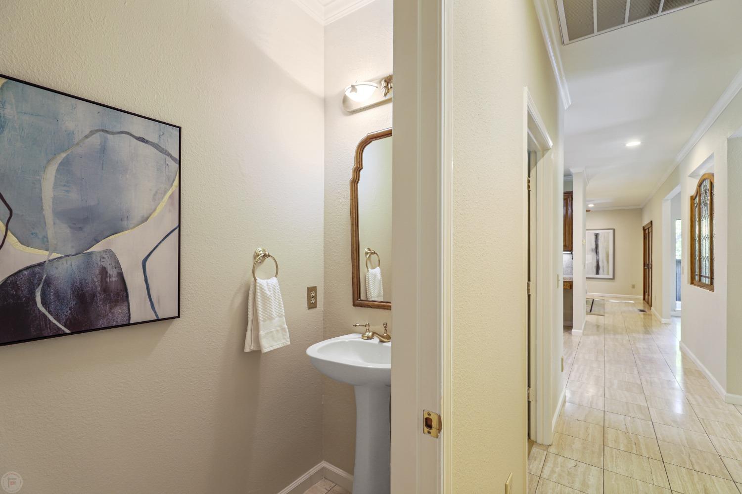 Detail Gallery Image 39 of 81 For 2120 Cove Ct, Stockton,  CA 95204 - 3 Beds | 2/1 Baths