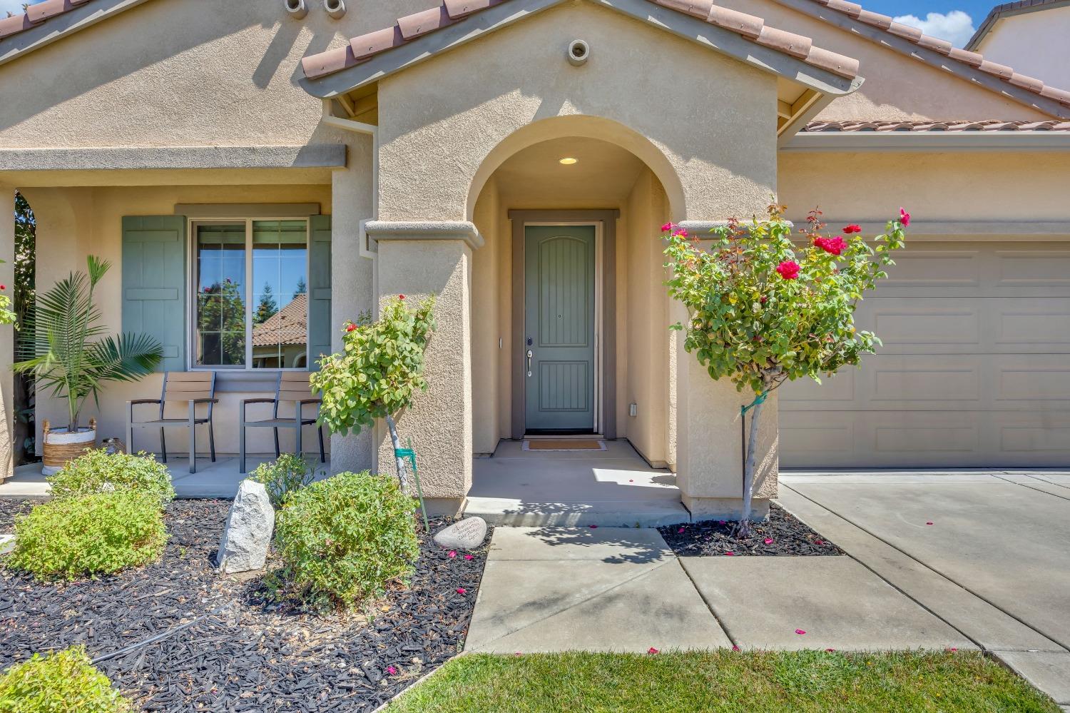 Detail Gallery Image 5 of 82 For 3025 Ferncliff Way, El Dorado Hills,  CA 95762 - 3 Beds | 3 Baths