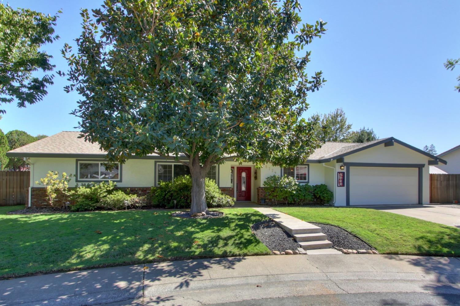 Detail Gallery Image 1 of 1 For 8774 Sapphire Ct, Elk Grove,  CA 95624 - 4 Beds | 2 Baths