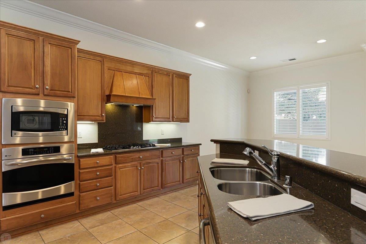 Detail Gallery Image 25 of 99 For 2451 Belle Glade Ln, Manteca,  CA 95336 - 2 Beds | 2/1 Baths