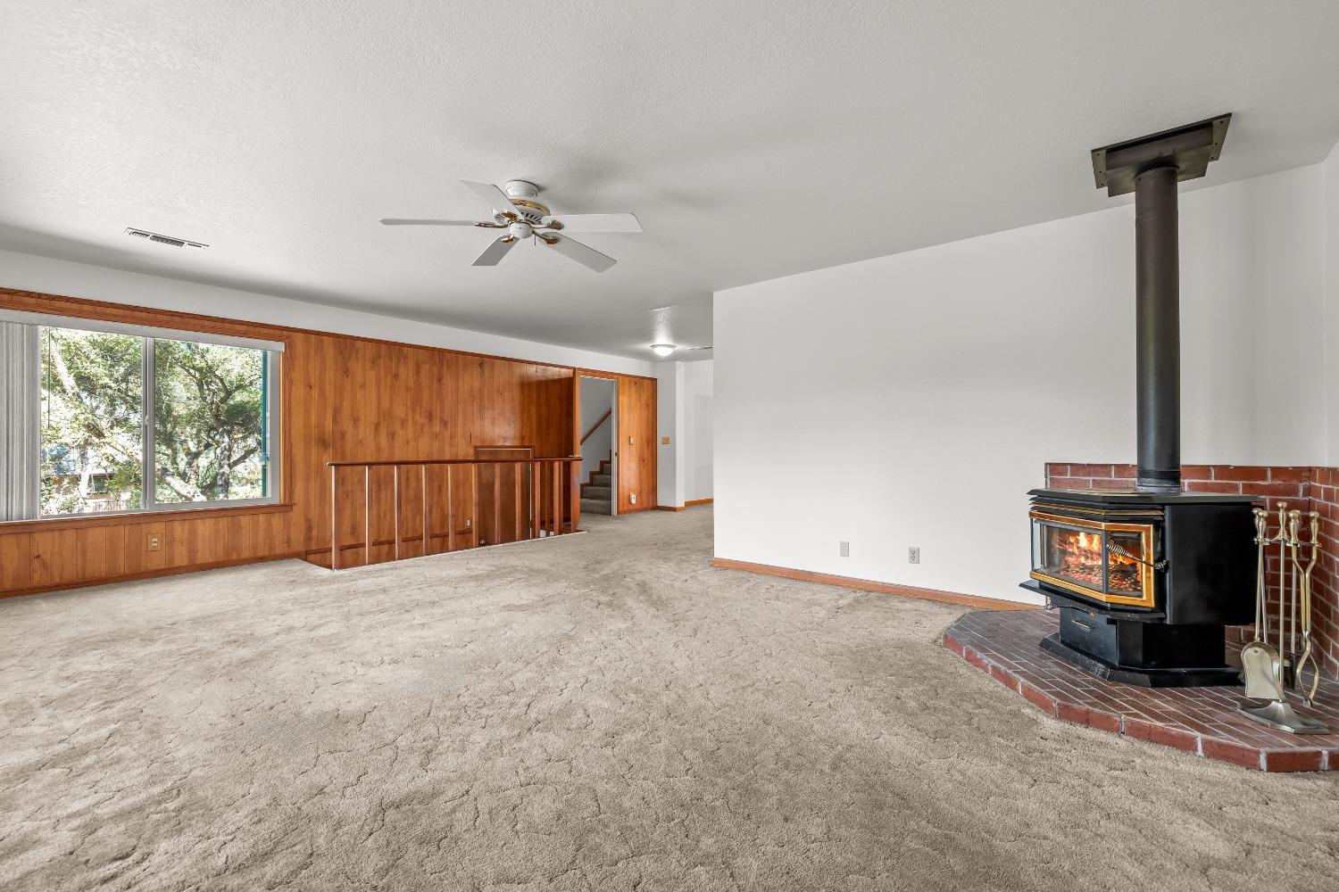 Rolling Hills Court, Auburn, California image 4