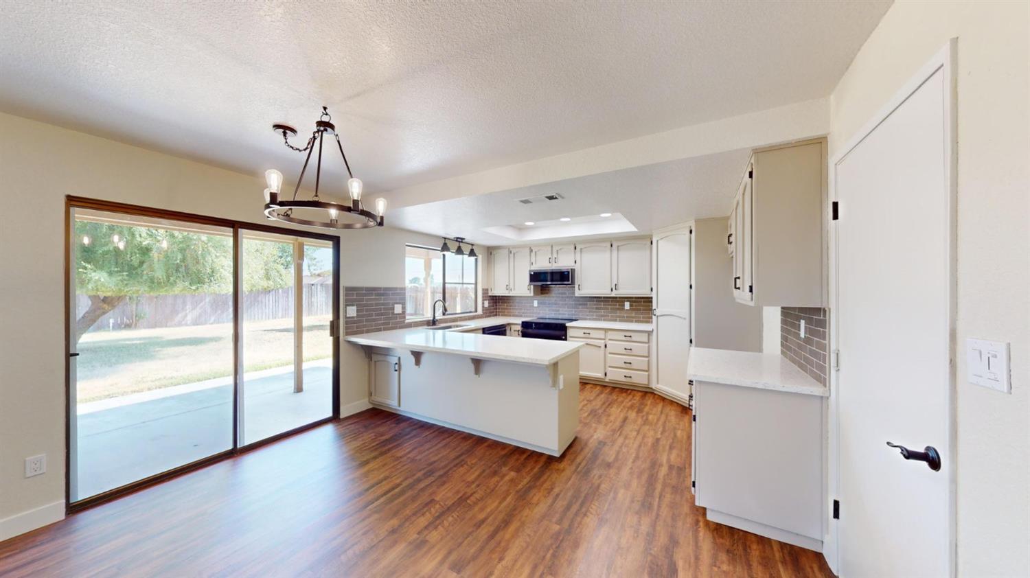 Detail Gallery Image 17 of 48 For 131 Birchwood St, Manteca,  CA 95336 - 3 Beds | 2 Baths