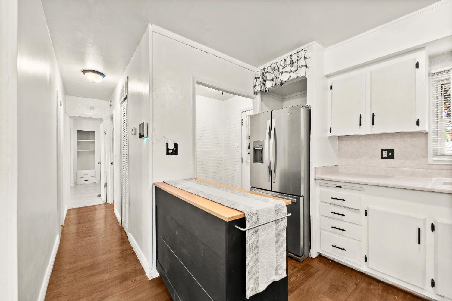 Detail Gallery Image 12 of 34 For 7400 Carondelet Ln, Sacramento,  CA 95828 - 2 Beds | 1 Baths