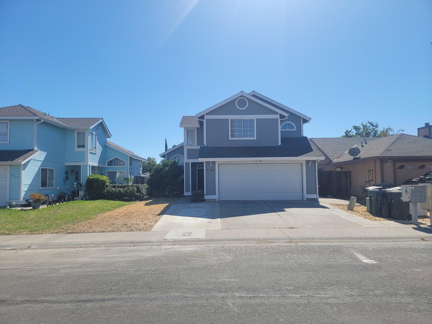 Detail Gallery Image 1 of 1 For 7634 Bluebrook Way, Sacramento,  CA 95823 - 4 Beds | 2/1 Baths