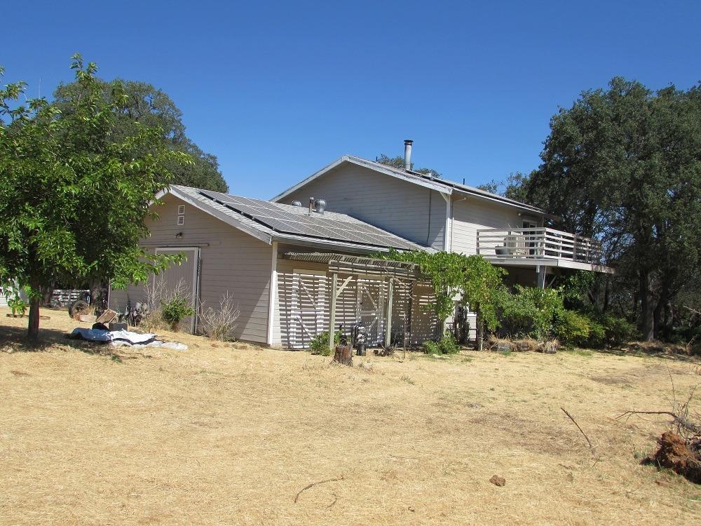 Detail Gallery Image 2 of 16 For 13205 Simple Justice Rd, Penn Valley,  CA 95946 - 1 Beds | 1/1 Baths