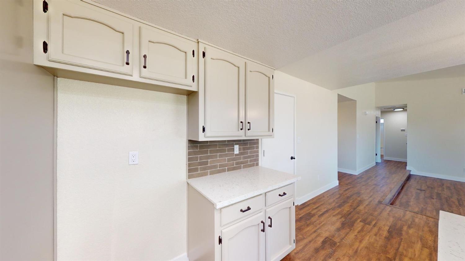 Detail Gallery Image 9 of 48 For 131 Birchwood St, Manteca,  CA 95336 - 3 Beds | 2 Baths