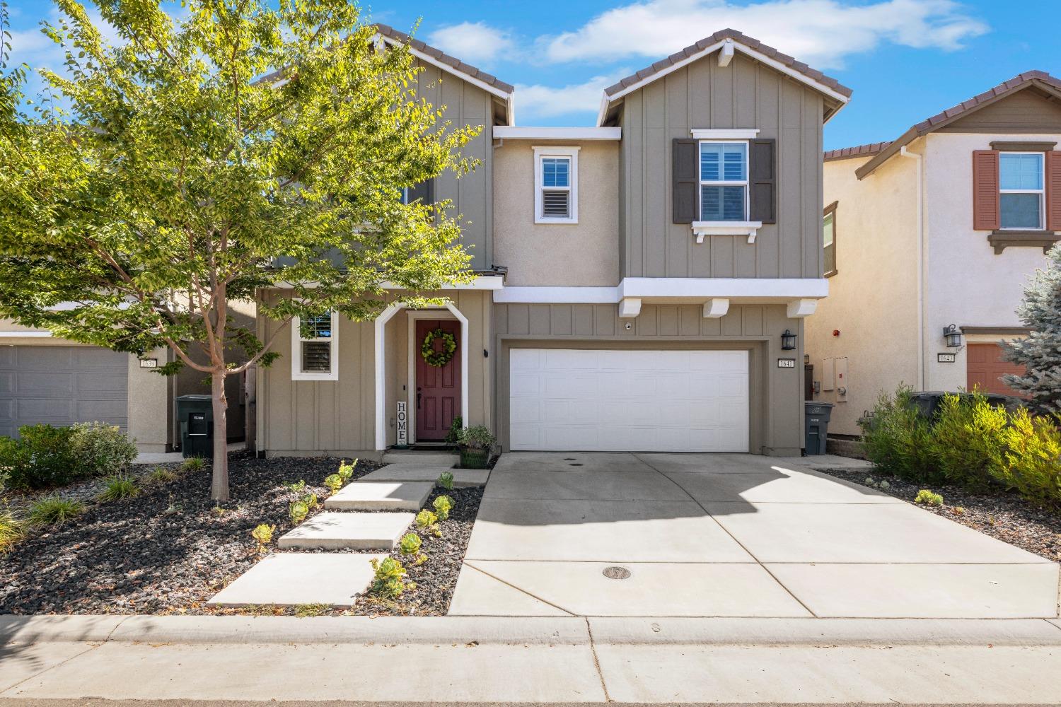 Detail Gallery Image 1 of 1 For 1641 Lion St, Rocklin,  CA 95765 - 4 Beds | 2/1 Baths