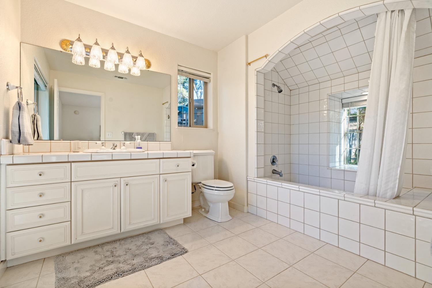 Detail Gallery Image 17 of 59 For 20612 Longridge Ct, Groveland,  CA 95321 - 3 Beds | 2/1 Baths