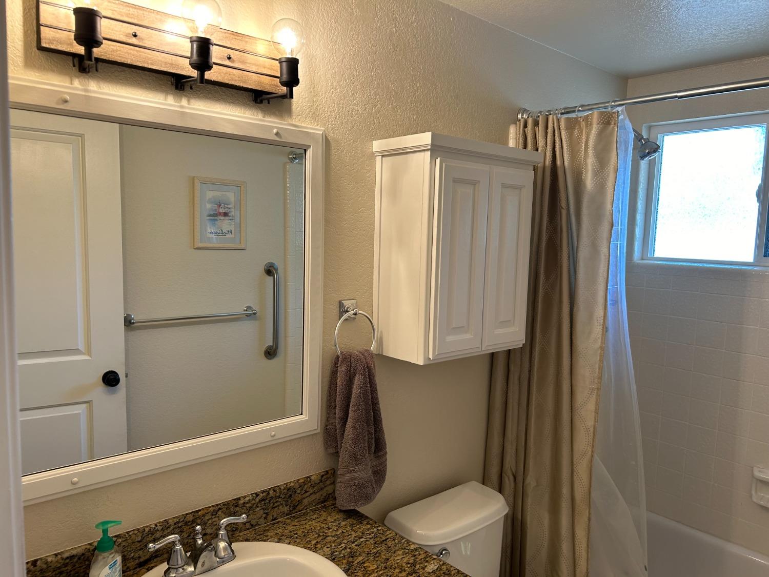 Detail Gallery Image 22 of 63 For 8472 Joe Rodgers Rd, Granite Bay,  CA 95746 - 3 Beds | 2 Baths